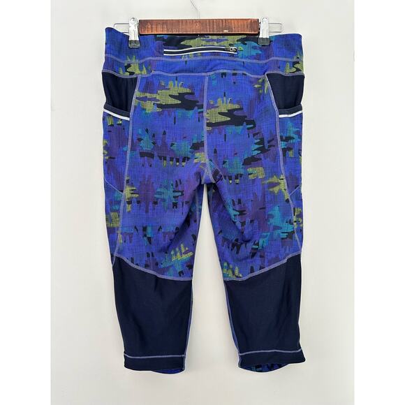 Athleta Printed Capri Leggings Size M - Multicolor Abstract Pattern Activewear - Picture 4 of 5